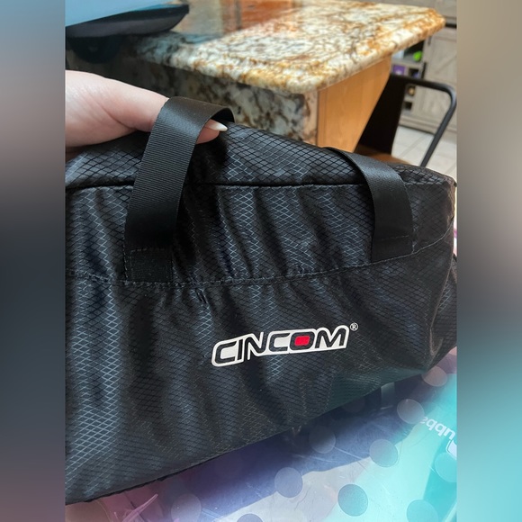 Cincom leg massager - Picture 1 of 3